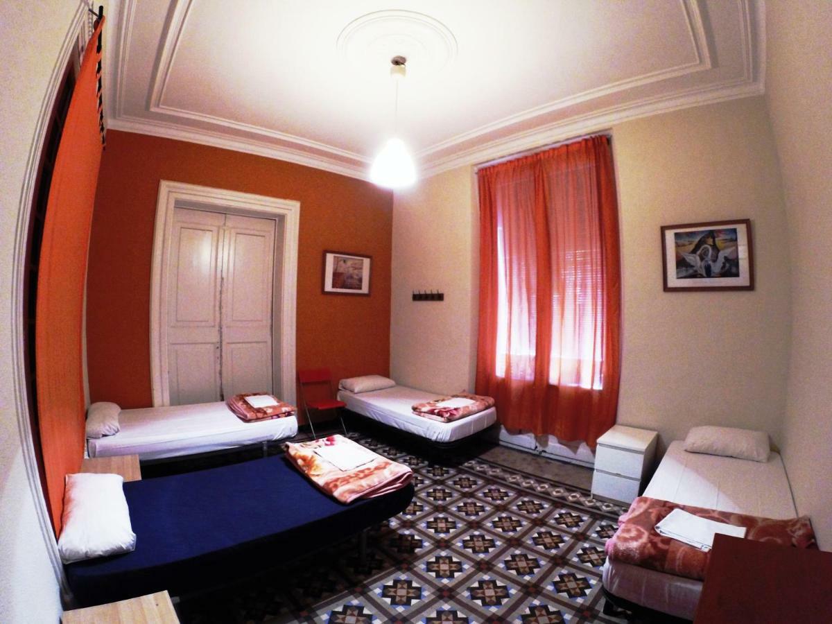 Sleeping Inn Barcelona Exterior foto